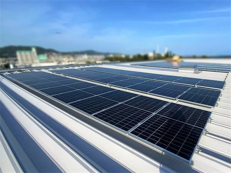 株式会社マキタ沖縄支店_自家消費型太陽光発電