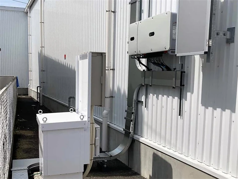 導入事例_自家消費型太陽光_広島県三次市_某大手乳幼児用品チェーンNM店