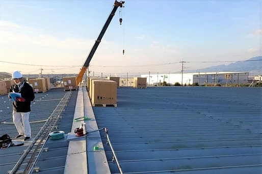 自家消費型太陽光発電_施工風景