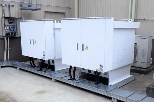 自家消費型太陽光発電_施工風景