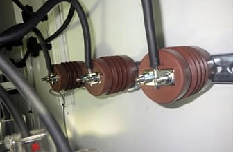自家消費型太陽光発電_キュービクル改造風景
