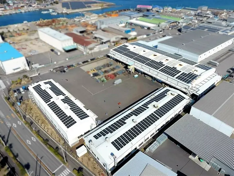 施工実績_自家消費型太陽光発電_愛媛県新居浜市_工場屋根上