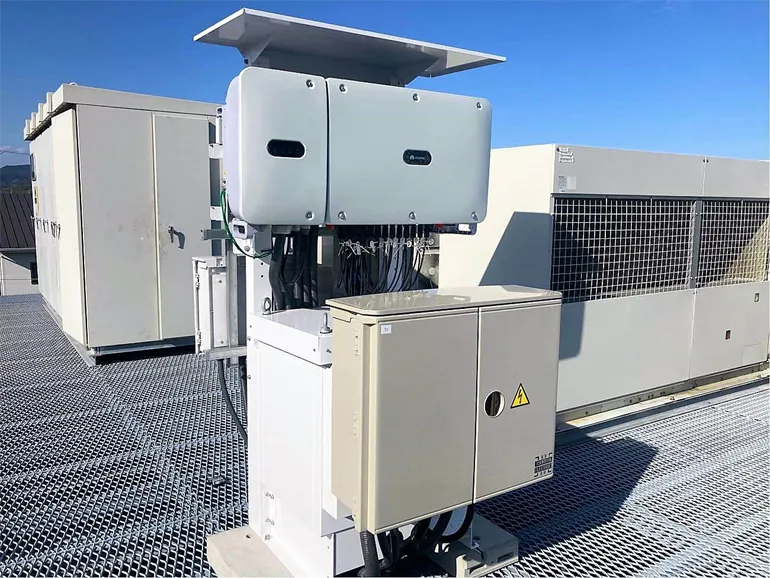 自家消費型太陽光発電_スーパーマーケット屋根上
