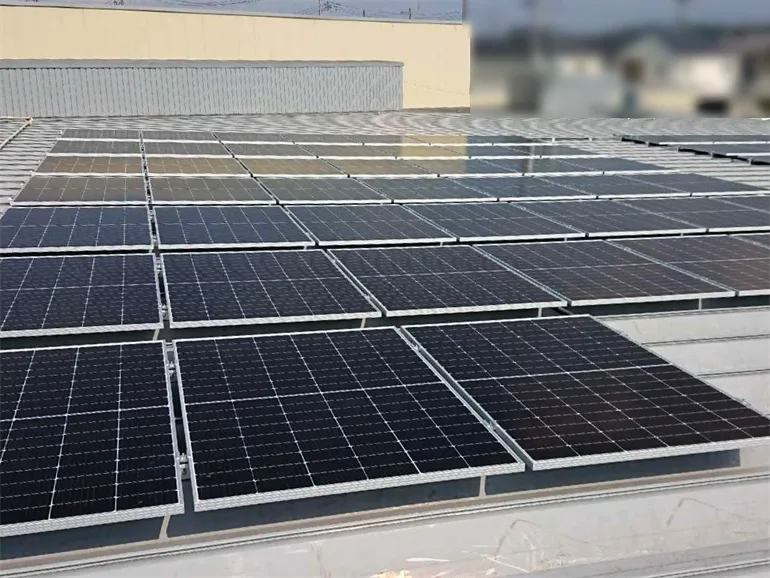 ショッピングモール屋根上_太陽光発電導入実績_埼玉県桶川市