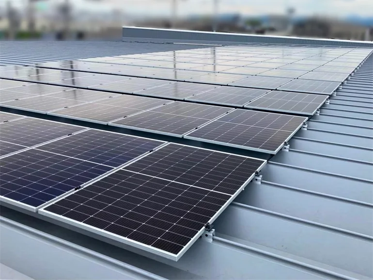 自家消費型太陽光発電PPA_屋根上_カジュアル衣料品チェーン店_下関市