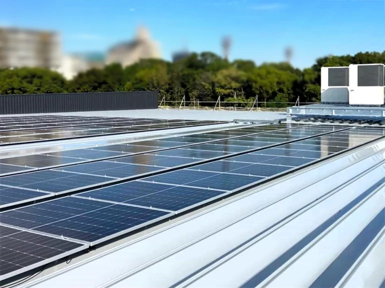 PPAモデル施工実績_屋根上太陽光発電 _大阪市大型小売店