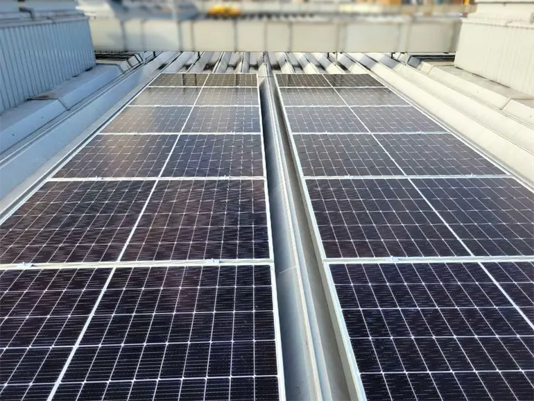 スーパーマーケット屋根上_産業用太陽光発電_自家消費_横浜市港北区