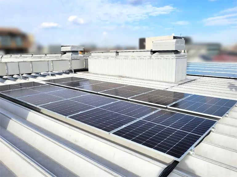 スーパーマーケット屋根上_産業用太陽光発電_自家消費_横浜市港北区