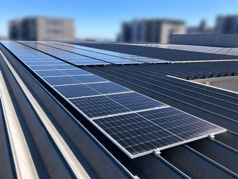 施工事例_自家消費型太陽光発電_東村山市スーパーマーケット