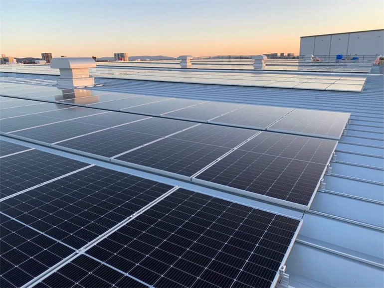 豊田市部品工場屋根上_自家消費型太陽光発電