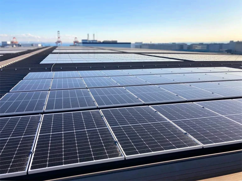 東扇島ロジスティクスセンター_自家消費型太陽光発電